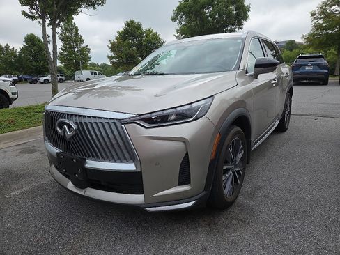 Used 2026 INFINITI QX60 Luxe w/ Cargo Package AWD/4WD image 2