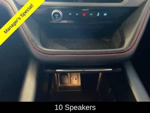 Used 2025 Ford Explorer ST-Line w/ ST-Line Street Pack AWD/4WD image 7