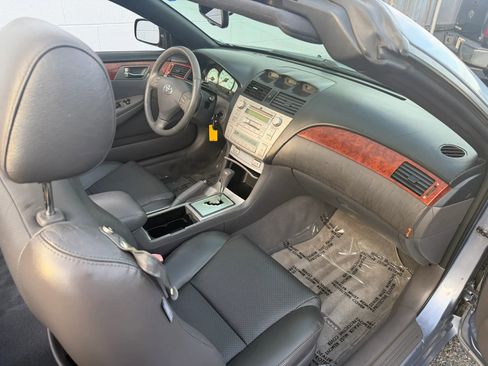 Used 2006 Toyota Solara SLE image 11