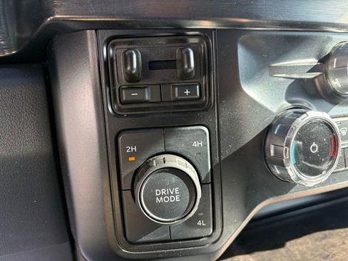 Used 2024 Ford F250 Lariat AWD/4WD image 26