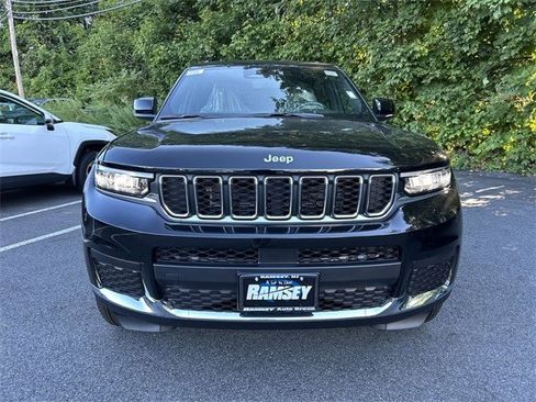 New 2025 Jeep Grand Cherokee L Laredo w/ Luxury Tech Group I AWD/4WD image 3