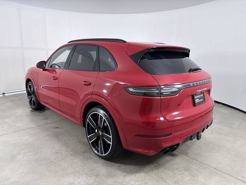Certified 2023 Porsche Cayenne Turbo AWD/4WD image 3