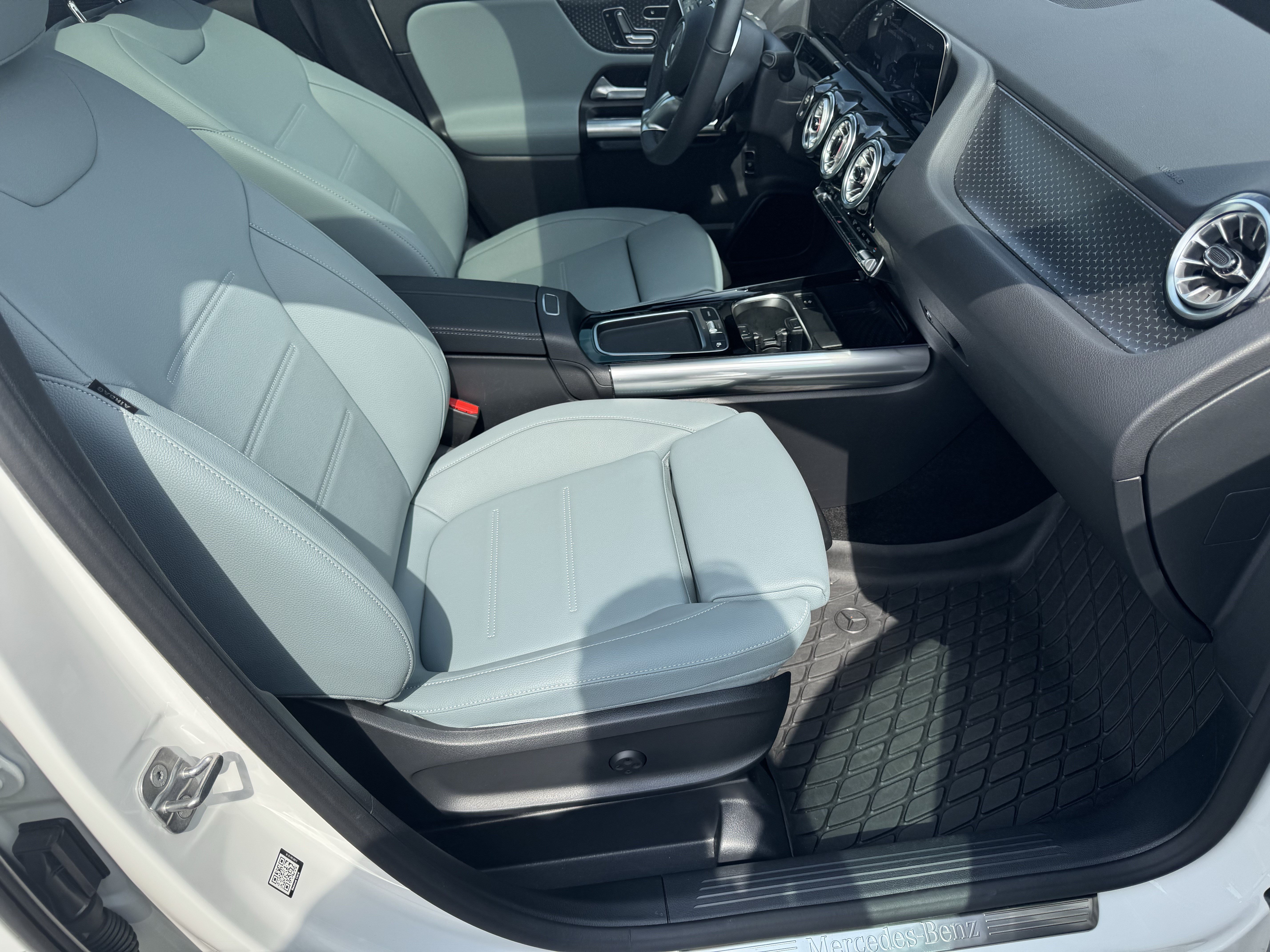 Certified 2026 Mercedes-Benz GLA 250 4MATIC image 35