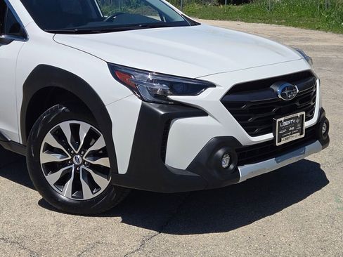Used 2024 Subaru Outback Limited AWD/4WD image 2