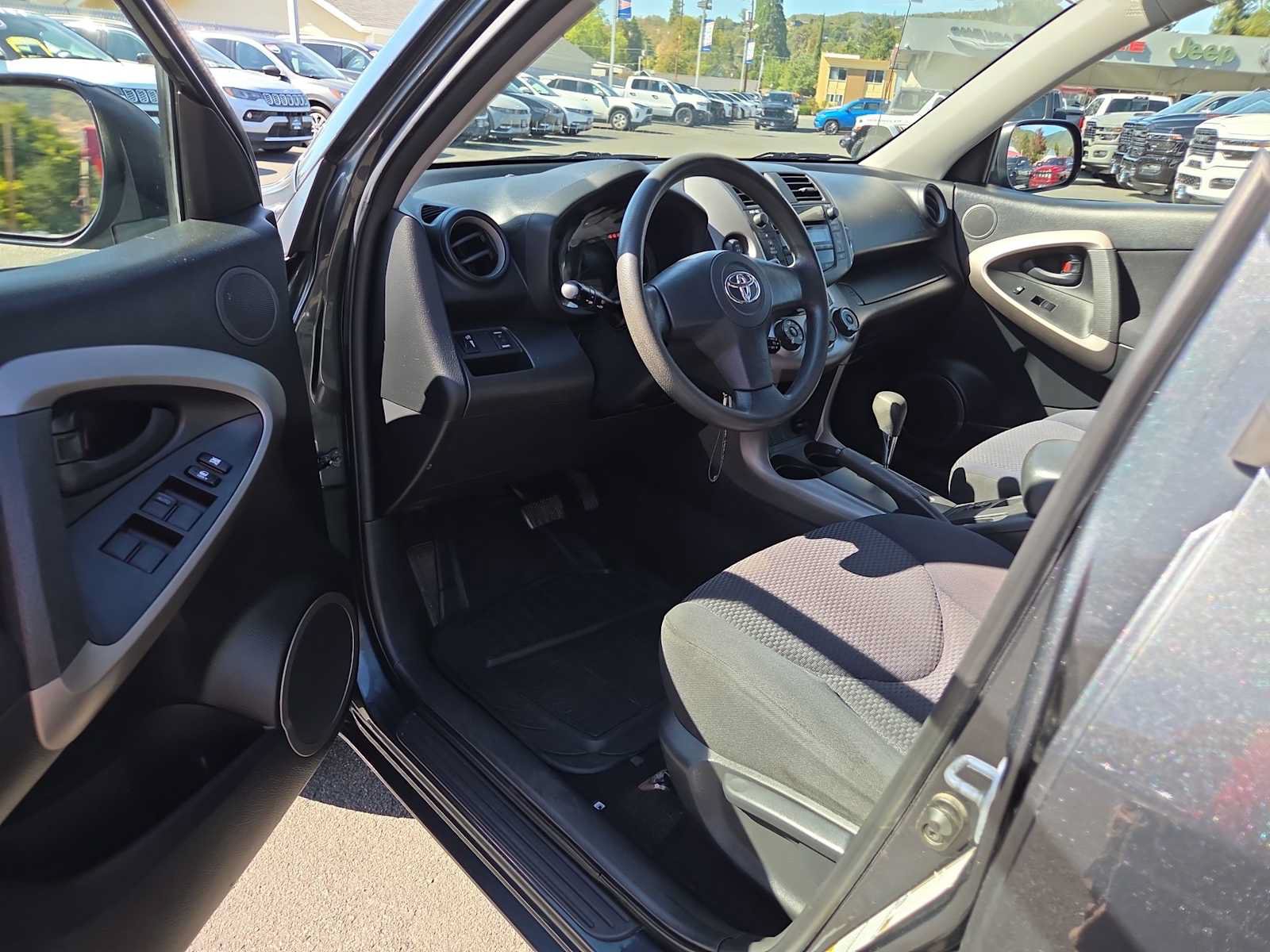 Used 2007 Toyota RAV4 Sport AWD/4WD image 10
