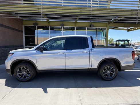 Used 2023 Honda Ridgeline Sport image 7