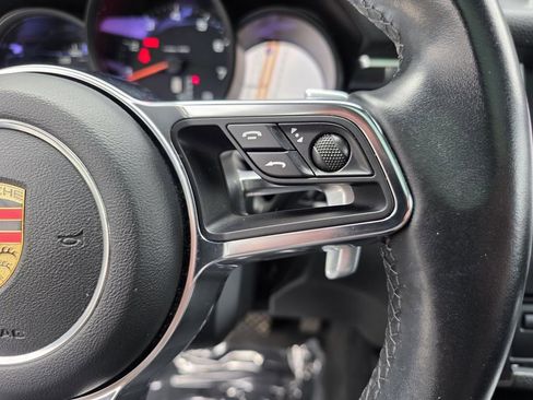 Used 2018 Porsche Macan image 36