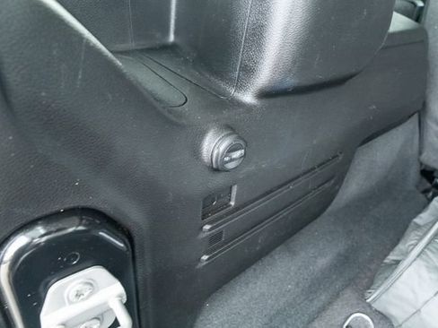 Used 2024 Jeep Wrangler Unlimited Sport AWD/4WD image 36