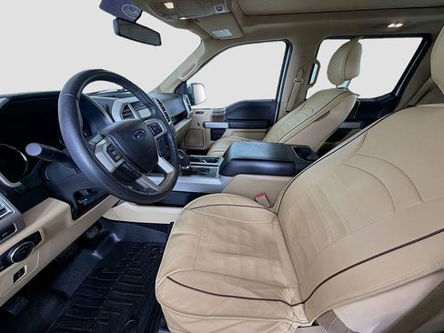 Used 2015 Ford F150 Lariat image 21