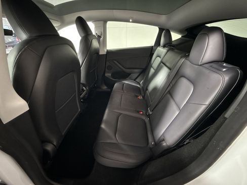 Used 2023 Tesla Model Y Long Range image 25