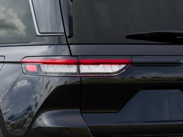 New 2027 Jeep Grand Cherokee Limited RWD image 9