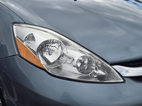 Used 2007 Toyota Sienna XLE Limited AWD/4WD image 19