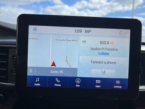 Used 2021 Ford Explorer Limited w/ Hybrid Equipment Group 310A image 17