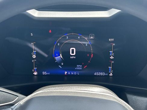 Used 2023 Chevrolet Colorado W/T RWD image 34