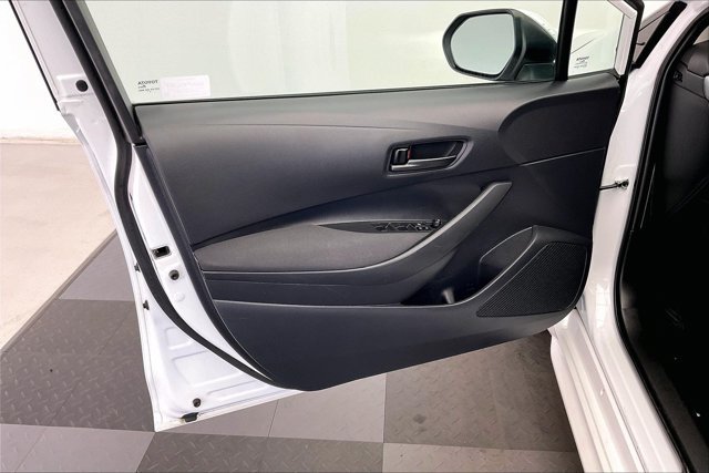 Used 2025 Toyota Corolla LE FWD image 26