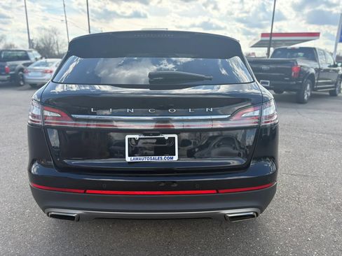 Used 2022 Lincoln Nautilus Reserve w/ Equipment Group 201A image 6