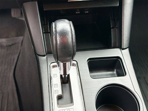 Used 2018 Subaru Outback 2.5i Premium image 16