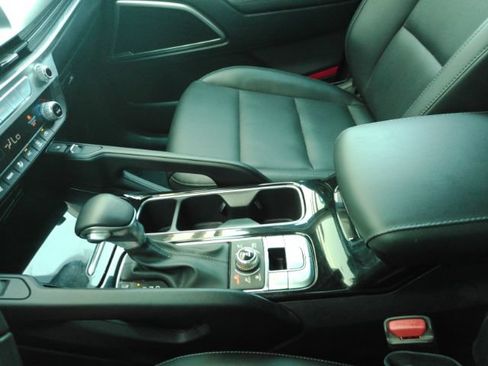 Used 2025 Kia Telluride S AWD/4WD image 44