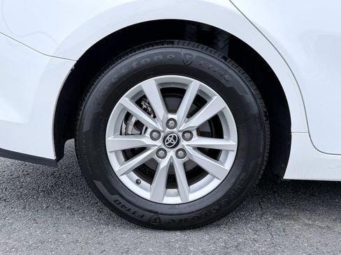 Used 2025 Toyota Camry LE image 34