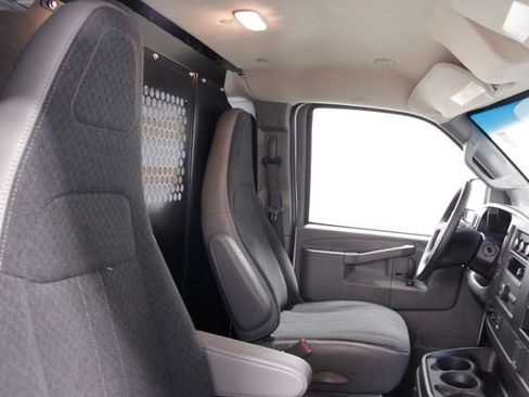 Used 2024 Chevrolet Express 2500 w/ Driver Convenience Package image 12