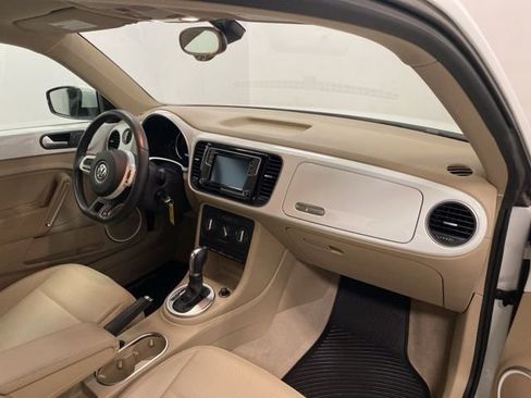 Used 2016 Volkswagen Beetle 1.8T S image 19