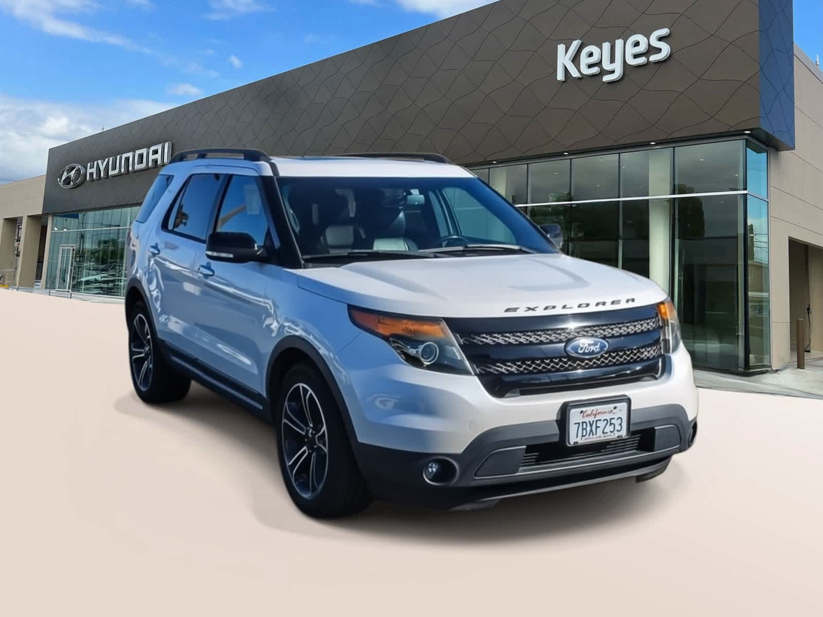 Used 2014 Ford Explorer Sport w/ Equipment Group 401A AWD/4WD image 3