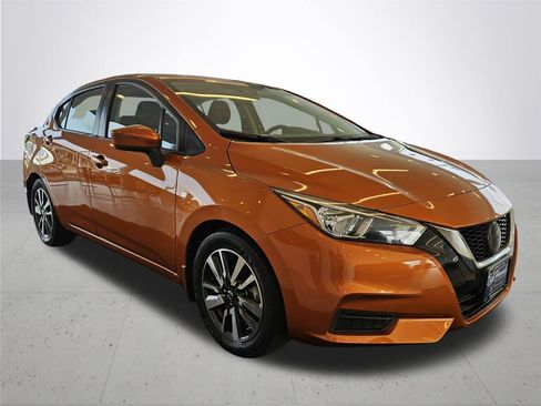 Used 2021 Nissan Versa SV image 5