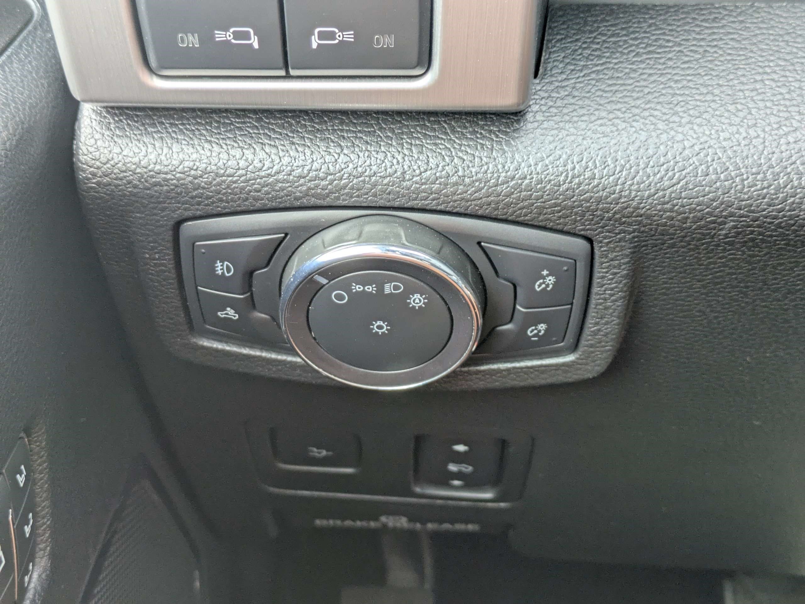 Used 2021 Ford F350 Platinum AWD/4WD image 27