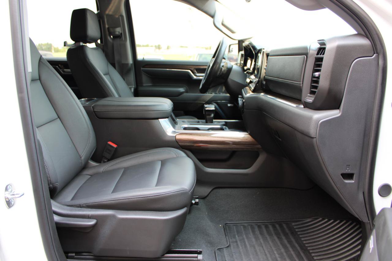 Used 2025 Chevrolet Silverado 1500 RST w/ Convenience Package II AWD/4WD image 46