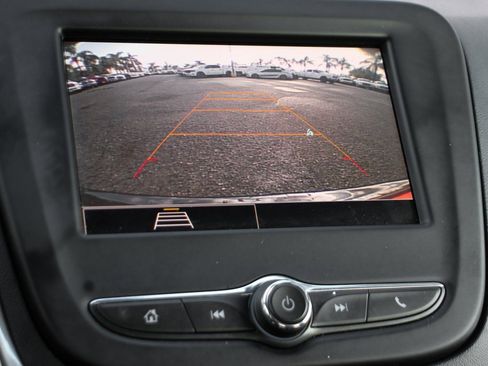 Used 2022 Chevrolet Equinox LT w/ Driver Convenience Package image 28