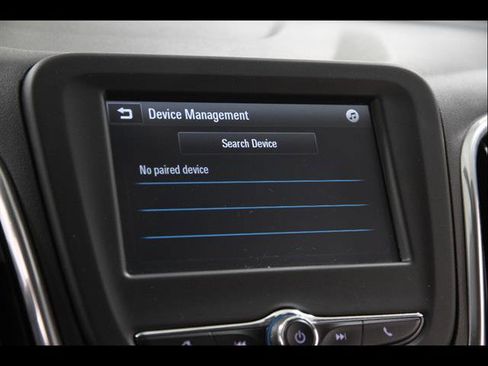 Used 2018 Chevrolet Equinox LT image 11