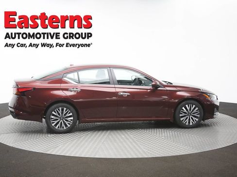 Used 2023 Nissan Altima 2.5 SV FWD image 44