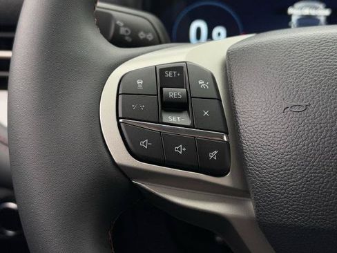 New 2026 Ford Explorer Active RWD image 41