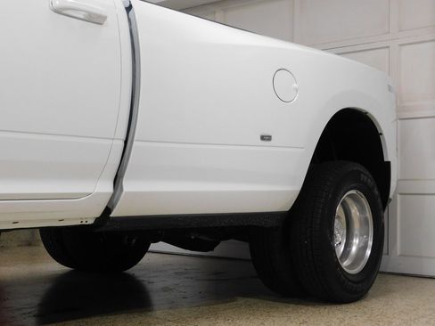 Used 2024 RAM 3500 Big Horn w/ Level 1 Equipment Group image 29