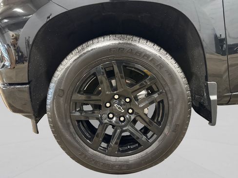 Used 2023 Chevrolet Silverado 1500 Custom image 48