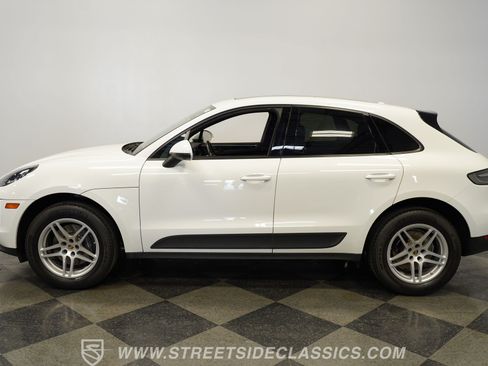 Used 2019 Porsche Macan AWD/4WD image 8