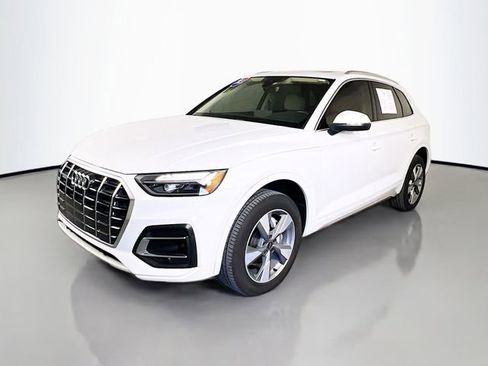 Used 2023 Audi Q5 2.0T Premium w/ Convenience Package AWD/4WD image 4