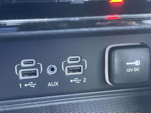 New 2025 Jeep Grand Cherokee Altitude AWD/4WD image 54