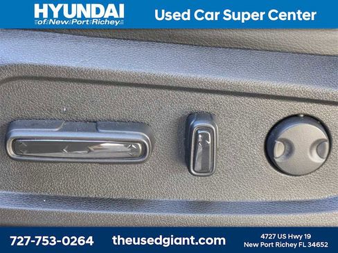 Used 2025 Honda Pilot EX-L image 25