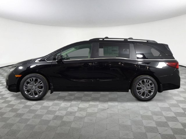 New 2027 Honda Odyssey Touring image 3