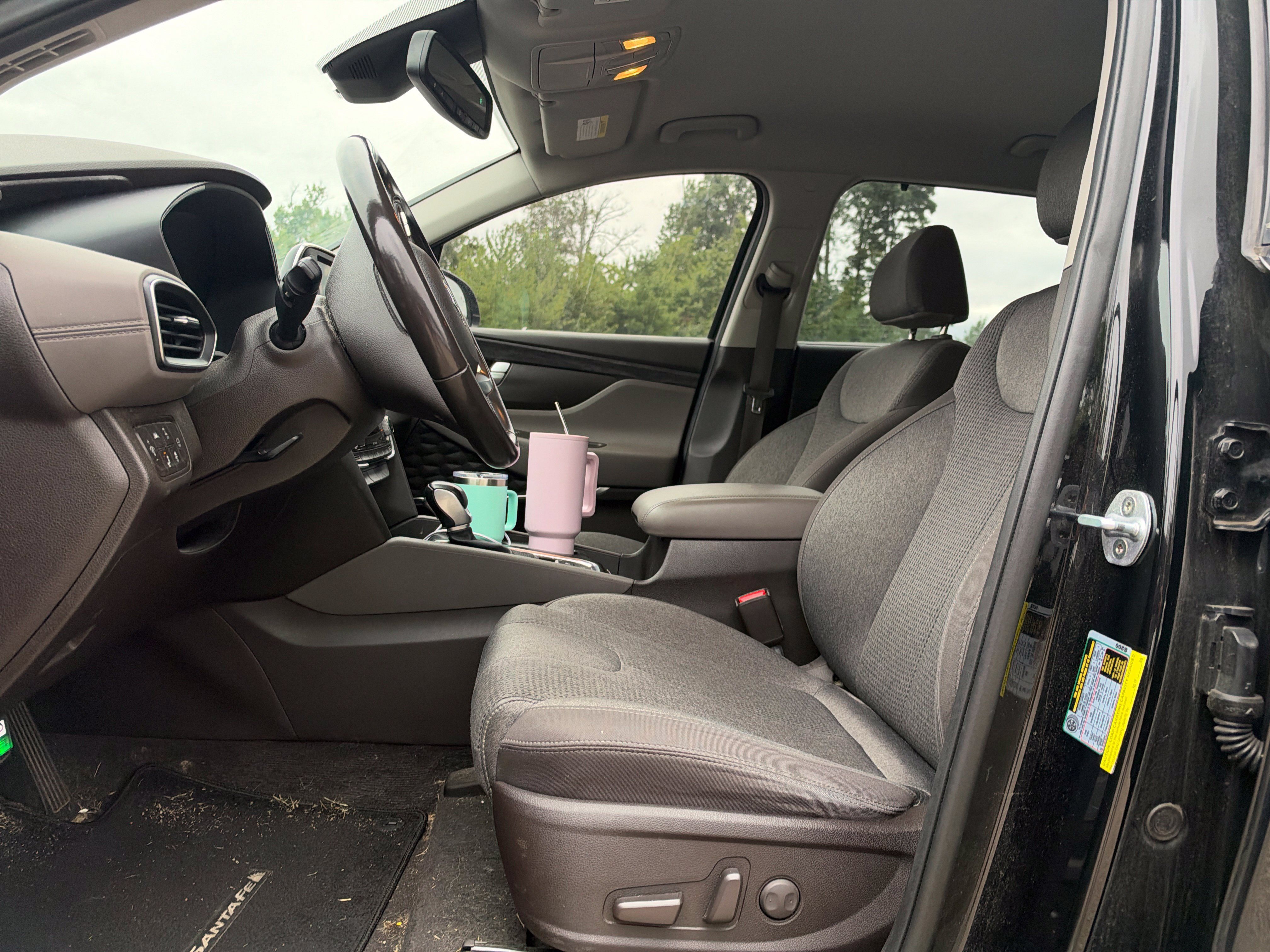 Used 2019 Hyundai Santa Fe SEL AWD/4WD image 6