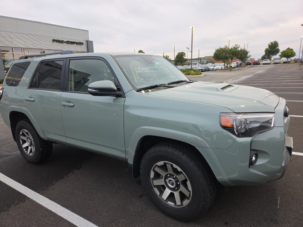 Used 2022 Toyota 4Runner TRD Off-Road Premium AWD/4WD image 3