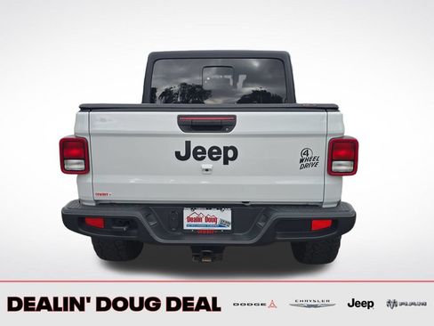 Used 2022 Jeep Gladiator Sport AWD/4WD image 5