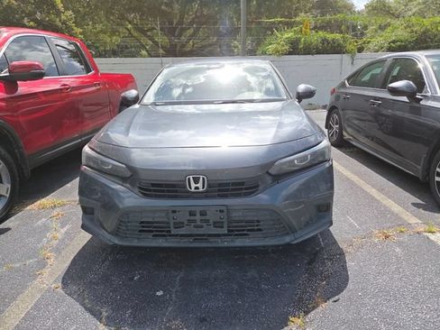 Used 2022 Honda Civic EX image 3