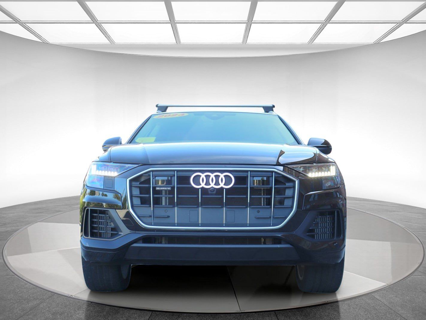 Used 2023 Audi Q8 Premium w/ Convenience Package AWD/4WD image 2
