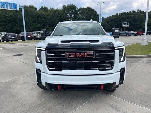 Used 2026 GMC Sierra 2500 AT4 AWD/4WD image 12