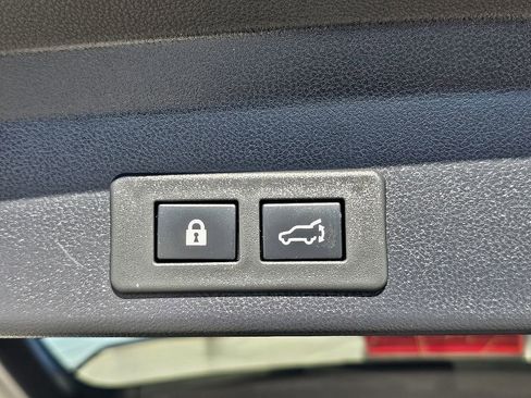 Certified 2024 Subaru Ascent Premium w/ Convenience Package image 12