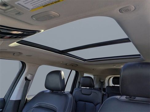 Used 2023 Jeep Grand Cherokee L Limited image 23