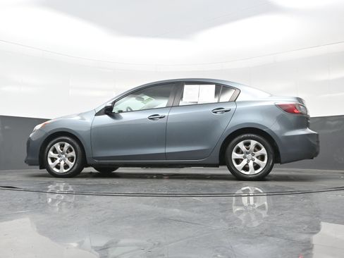 Used 2012 MAZDA MAZDA3 i Sport image 23