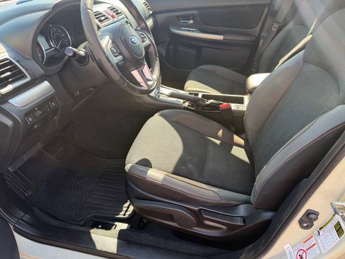 Used 2017 Subaru Crosstrek 2.0i Premium AWD/4WD image 16